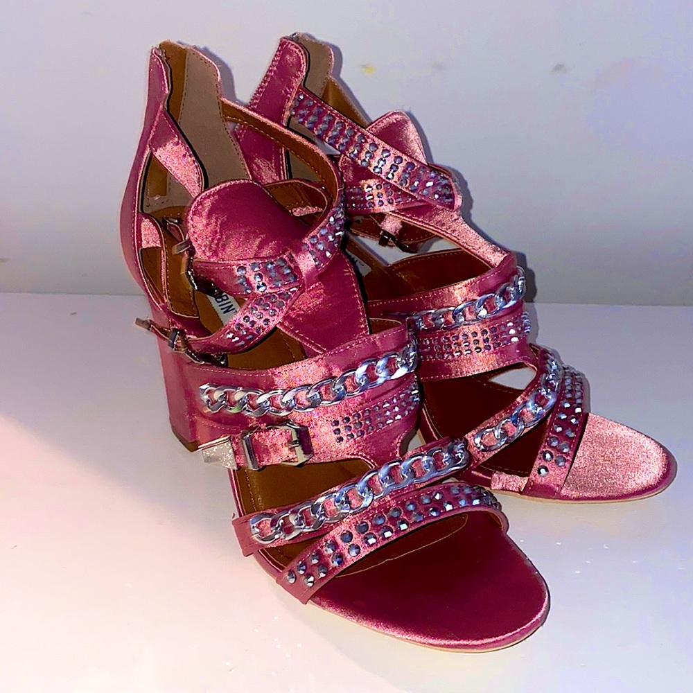 Pink and Silver Chain Bejeweled Heel Shoes